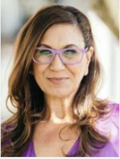 A head shot of Anita Heiss.