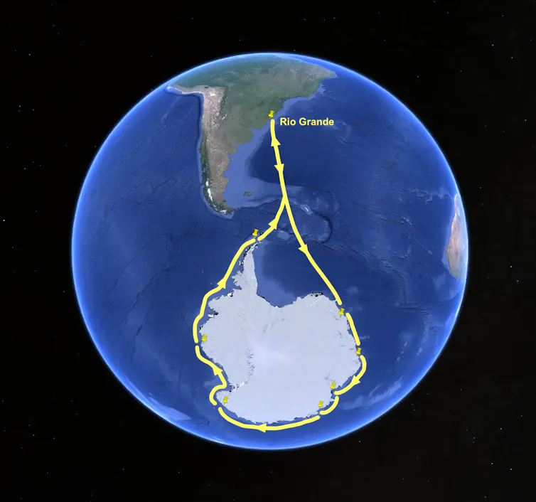 Mapa mostra Antártica. Uma linha amarela mostra o trajeto da expedição, que parte do Rio Grande do Sul, circula todo o continente e retorna ao ponto de partida