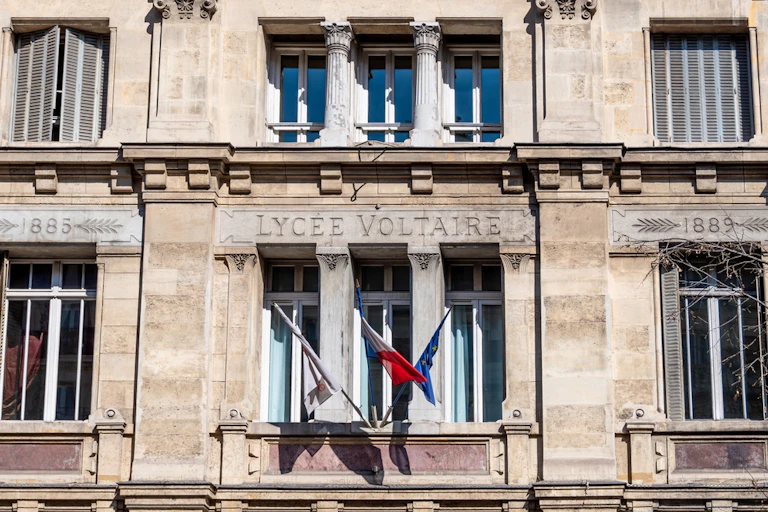 Façade de lycée