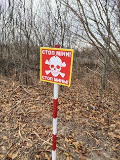 A skull and crossbones sign.