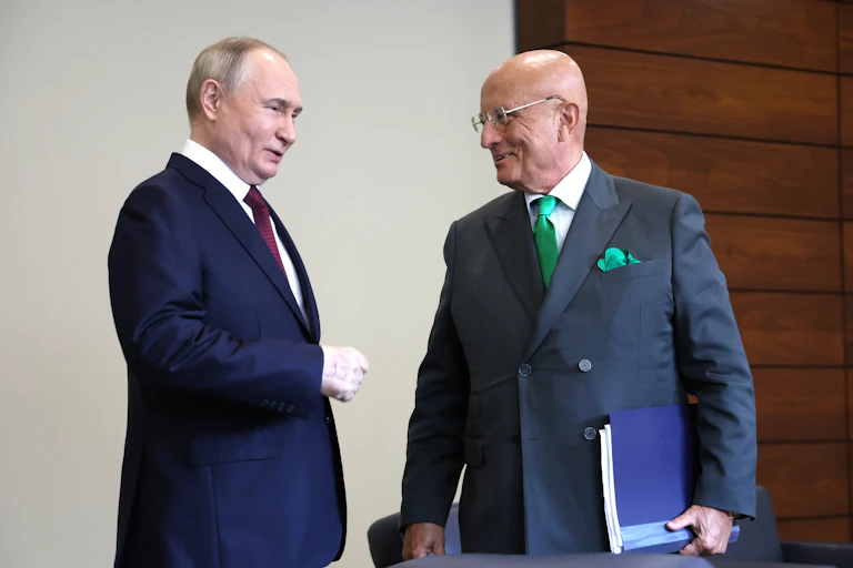 Vladimir Putin with his former adviser Sergey Karaganov.
