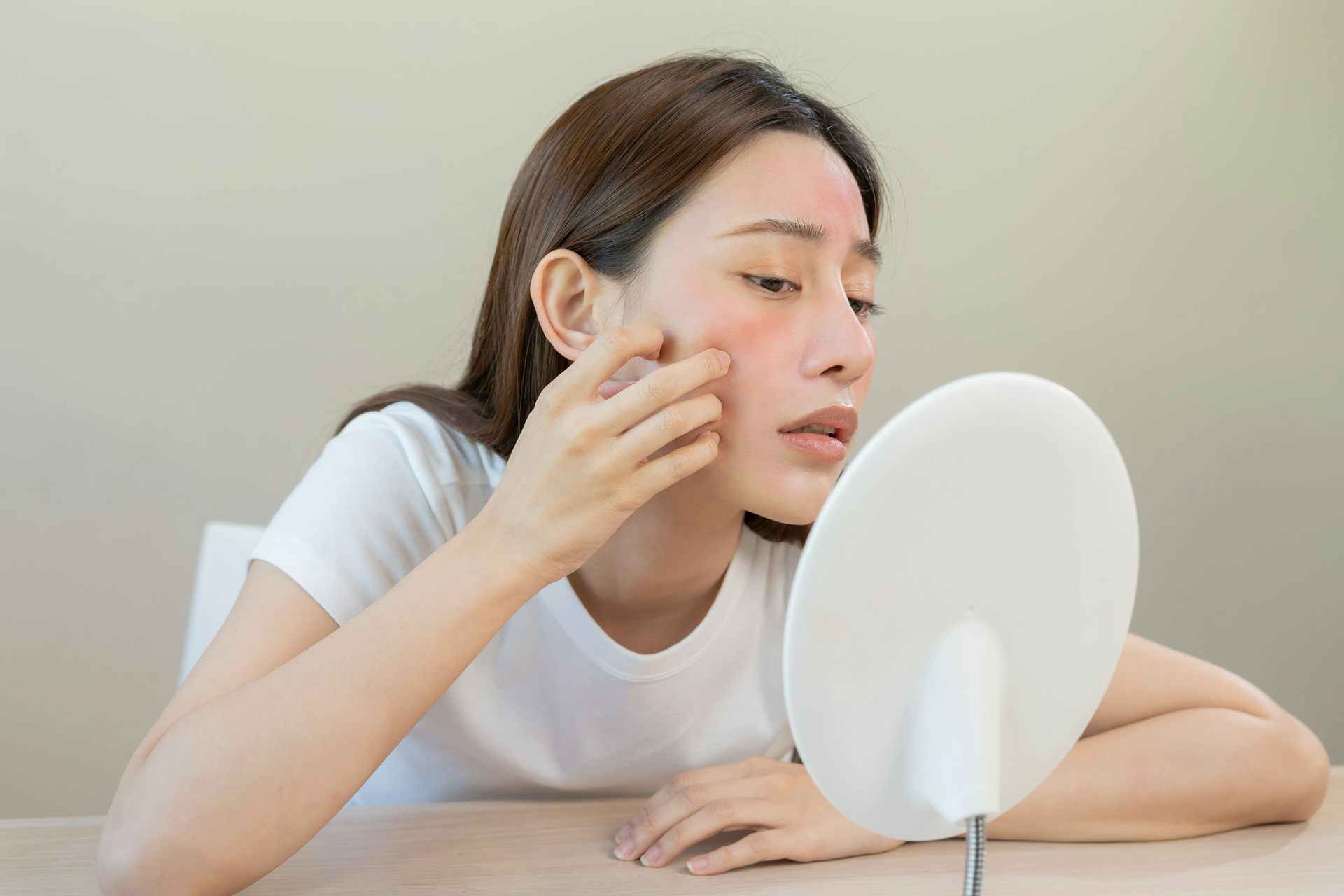 Ketidakcocokan bahan kosmetik bisa sebabkan alergi dan iritasi.