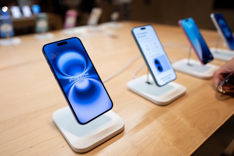 iPhone 16