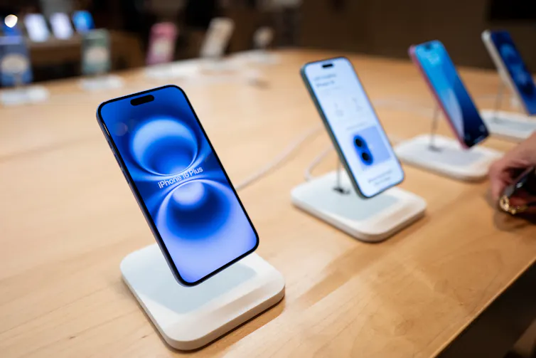 iPhone 16