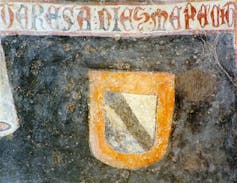 Inscripción _TERESA DÍEZ ME FECIT_ en el mural de san Cristóbal, otrora en el coro del convento de Santa Clara de Toro.