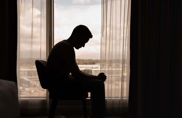 Qué es la homofobia interiorizada y cómo puede afectar a la salud mental