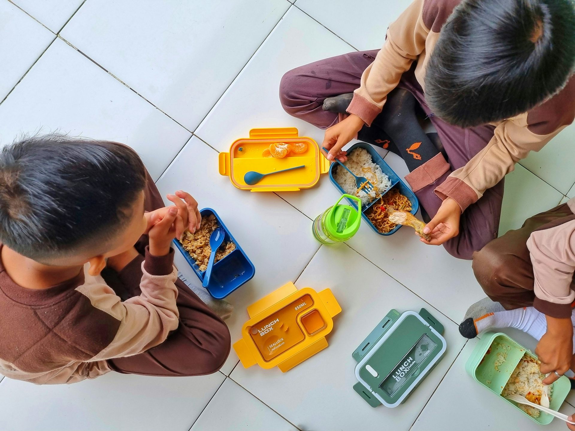 Ambisi Makan Bergizi Gratis Prabowo: Bisakah beri ruang inklusif untuk anak dengan disabilitas?
