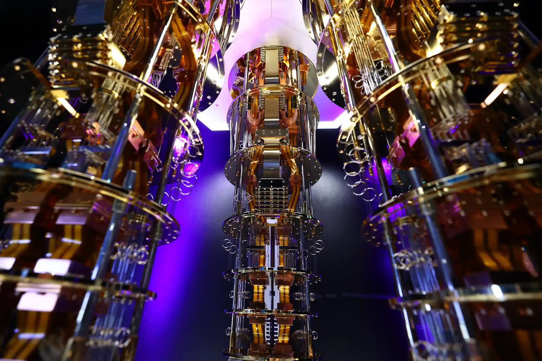 Real Quantom Computer We’re getting closer to having practical quantum computers – here’s ...