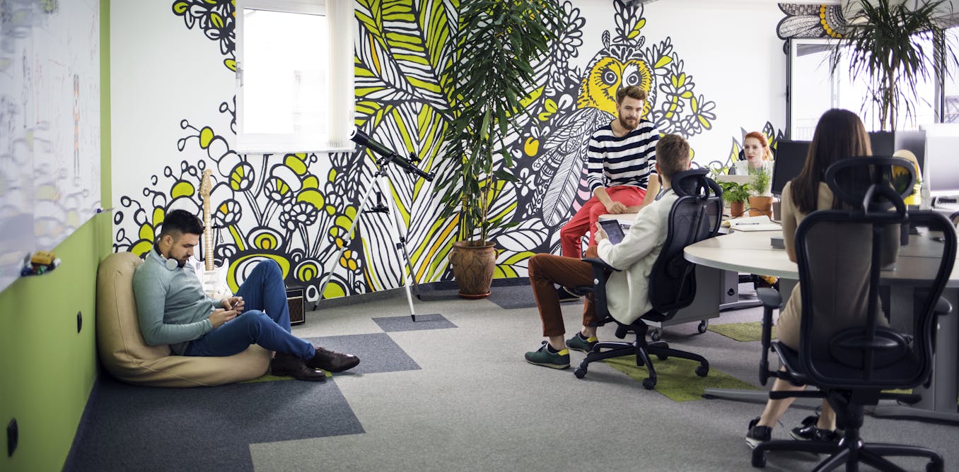 ¿Cómo se crea un motivo de trabajo en el que la familia quiere trabajar? Nos incrustamos en una empresa para acechar ¿Cómo se crea un motivo de trabajo en el que la familia quiere trabajar? Nos incrustamos en una empresa para acechar