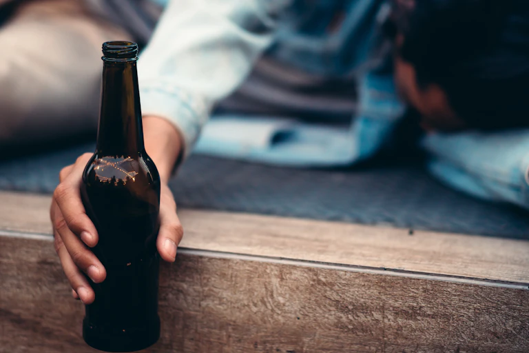 Indonesia memiliki kasus keracunan alkohol terbanyak di dunia.