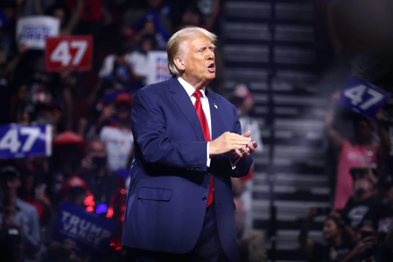 Donald Trump in front of a crowd.