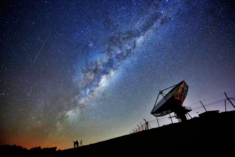 An image of the night sky taken from the Warkworth Radio Astronomical Observatory