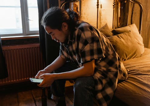When news is stressful, how do you balance staying informed with ‘doomscrolling’?