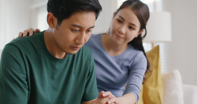 Merasa diri tidak berharga dan lelah terus-menerus merupakan beberapa gejala depresi yang harus diwaspadai.