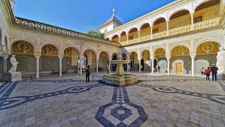 Patio de la Casa de Pilatos, Sevilla.