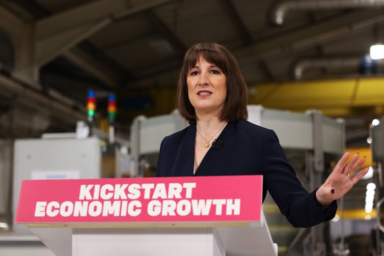 Rachel Reeves at a podium that says 'kickstart economic growth'.