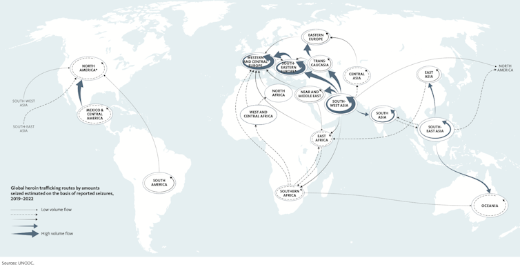 Global map of main heroin trafficking flows as described in reported seizures.