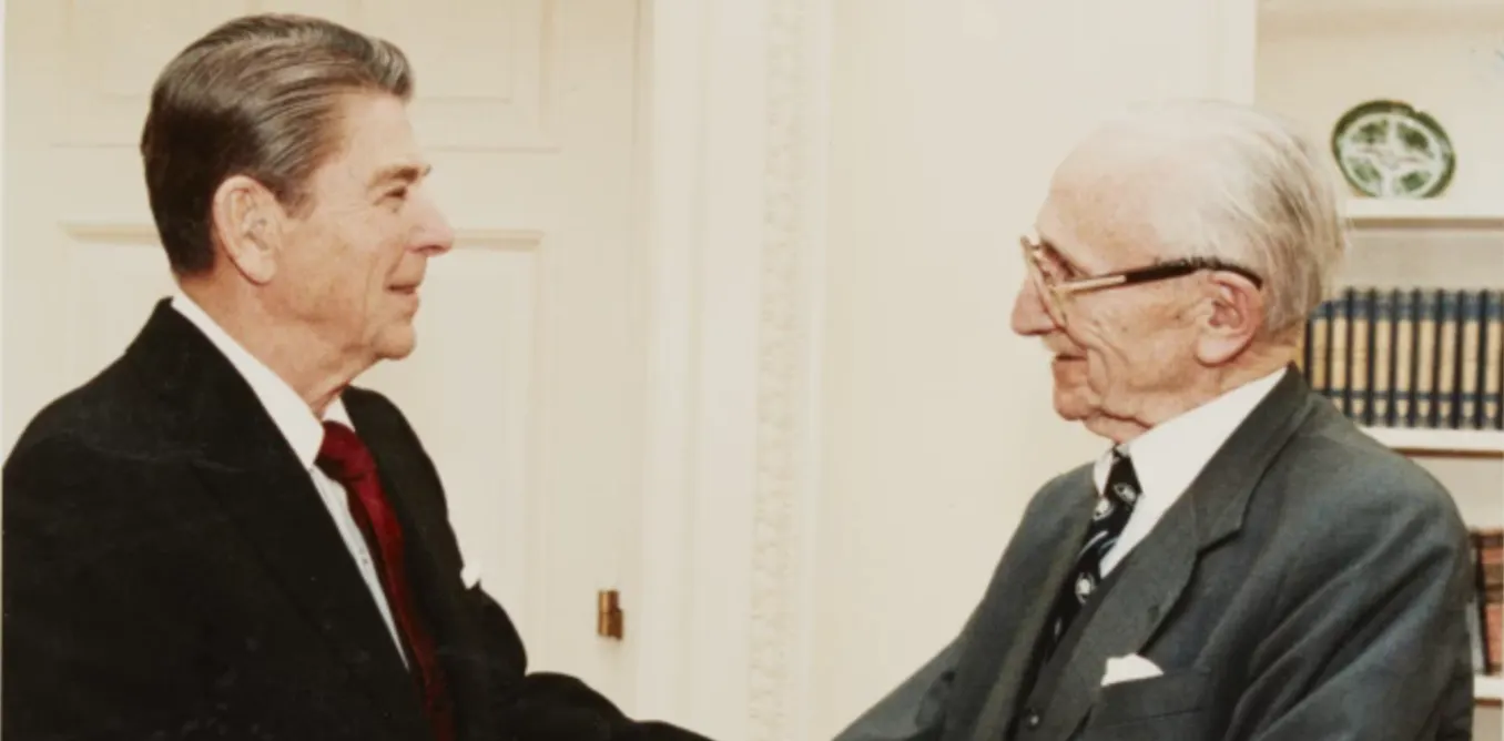 https://theconversation.com/les-origines-neoliberales-de-la-mondialisation-retour-sur-lemergence-dun-ordre-geopolitique-aujourdhui-menace-248320 social preview image