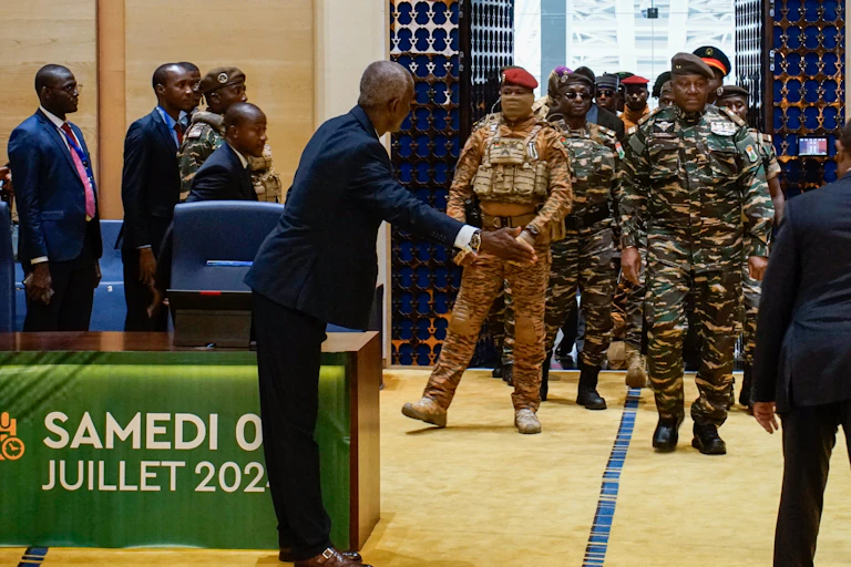 Abdourahamane Tchiani arriving at the Alliance of Sahel States summit.