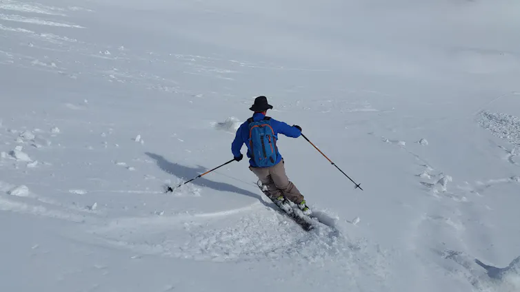 de plein air, neige, hiver, des loisirs, alpin, ski, équipement sportif, sport d’hiver, des sports, Montagnes, une descente, ski, piste, sports d’hiver, Ski alpin, Ski de randonnée, Skitouren goers, ski nordique, Ski alpinisme, Équipement de ski, loisirs