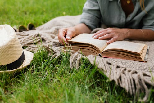 Almost half of Australians wish they read more books. Here are 10 ways to get back into reading in a distracted age