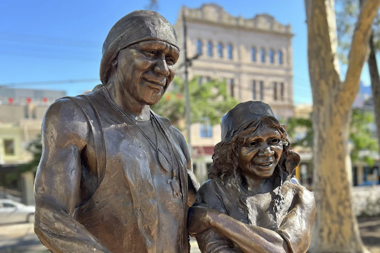 A new public statue of Archie Roach and Ruby Hunter shows a bright ...