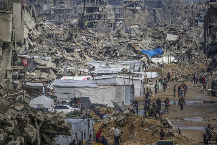 Tents and makeshift shelters for families returning to north Gaza, February 13.
