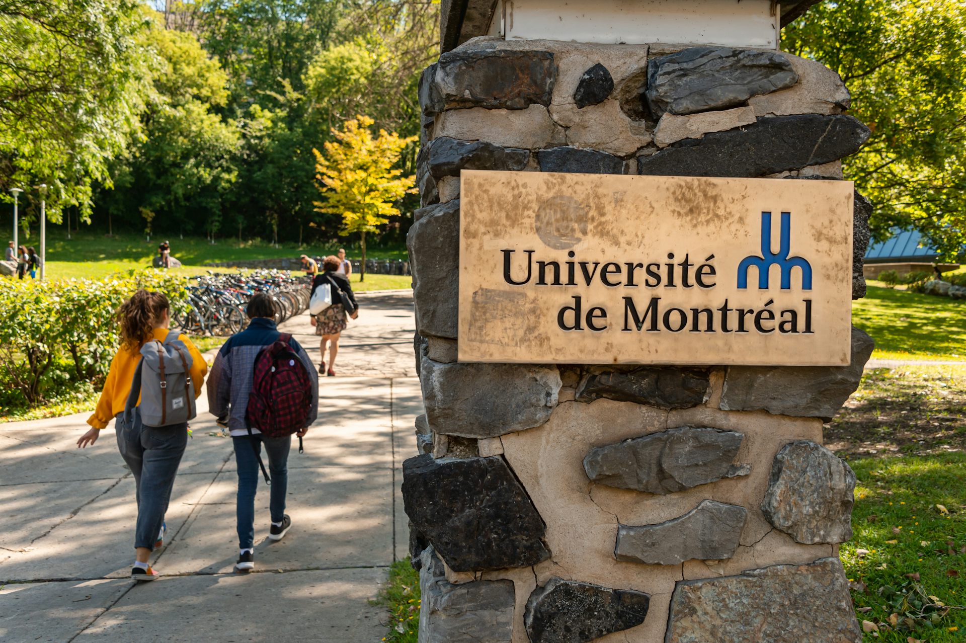 Étudiants français au Canada : entre l’aventure nord-américaine et les possibilités professionnelles, l’attrait d’un cursus moins hiérarchique
