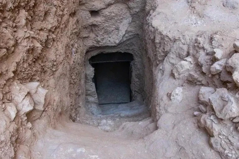 A tunnel going into the rock face