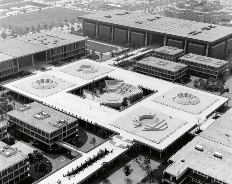 Bird's-eye view of walkways connecting various buildings on a college campus.