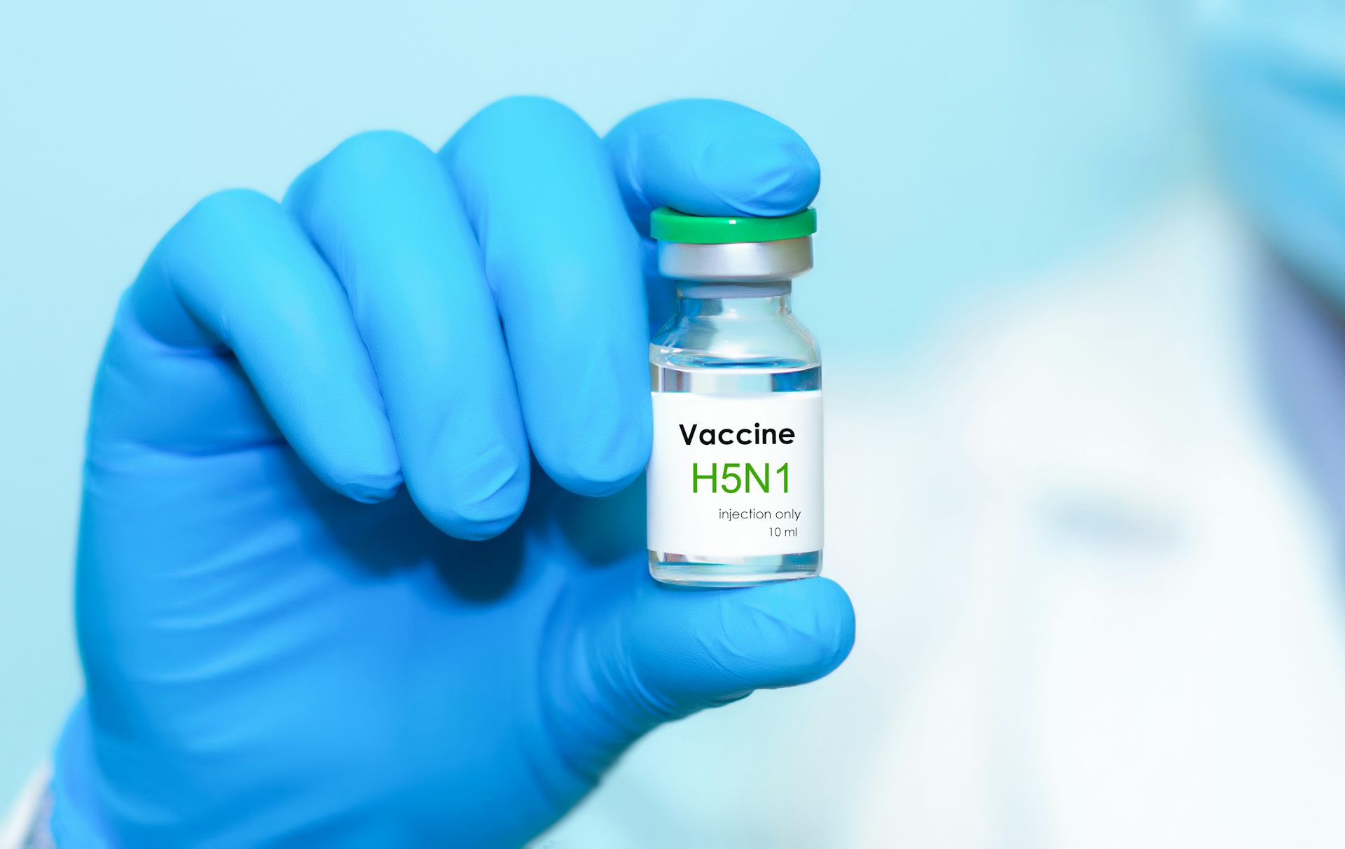 Científicos desarrollan una vacuna intranasal eficaz contra la gripe aviar H5N1