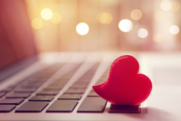 Un coeur et un clavier