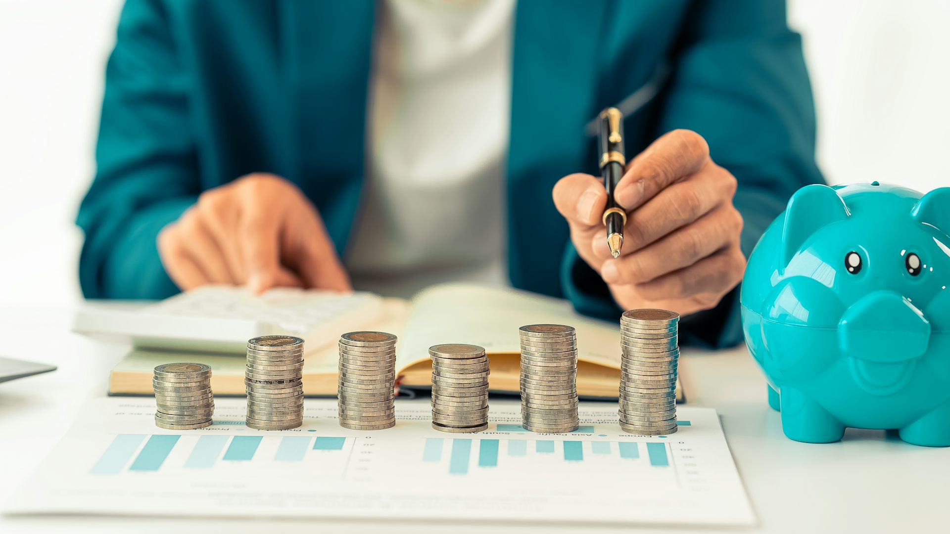 ¿De qué depende que ahorremos o no?