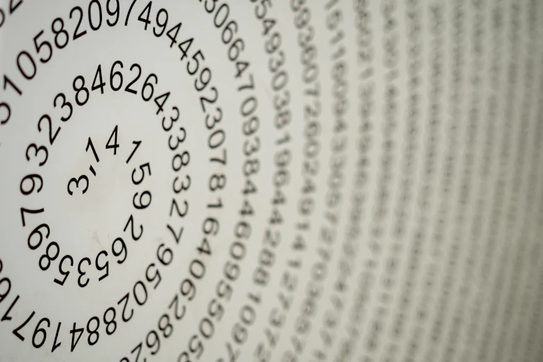 Desarrollo del número pi en una espiral