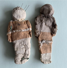 _Poppets_ de 1293 hechas con masilla y papel.