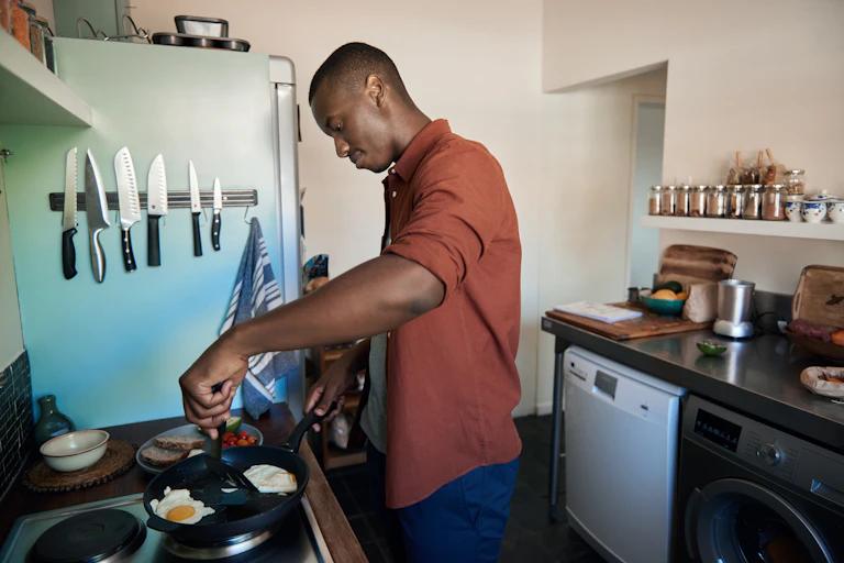 Man cooks
