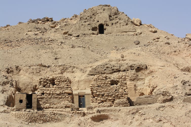 Entrada a la tumba de Tanefer (TT158).