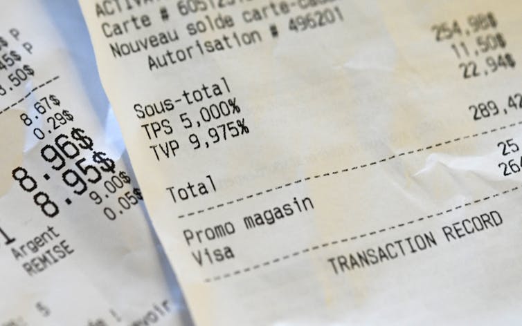 Certificado que muestra el cinco por ciento del impuesto de tráfico en la parte inferior