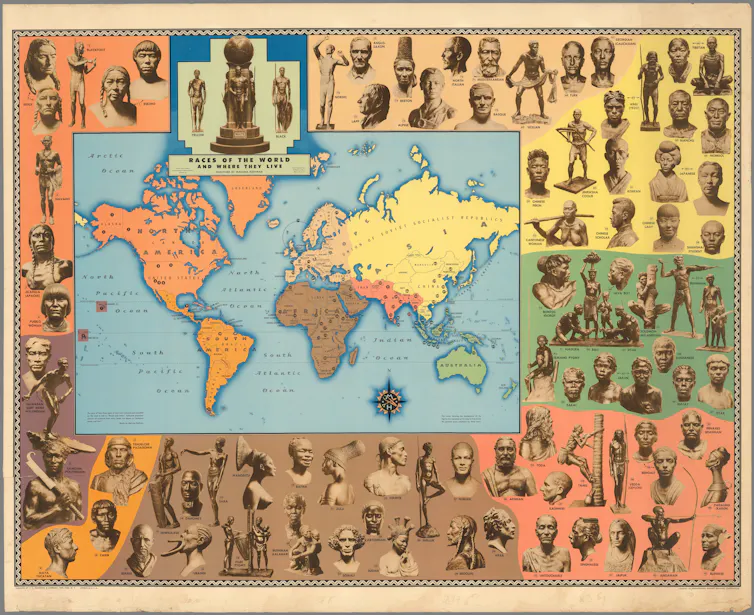 Mapa dos continentes de 1944 com dezenas de esculturas de 'tipos' raciais organizadas de acordo com a área de onde são