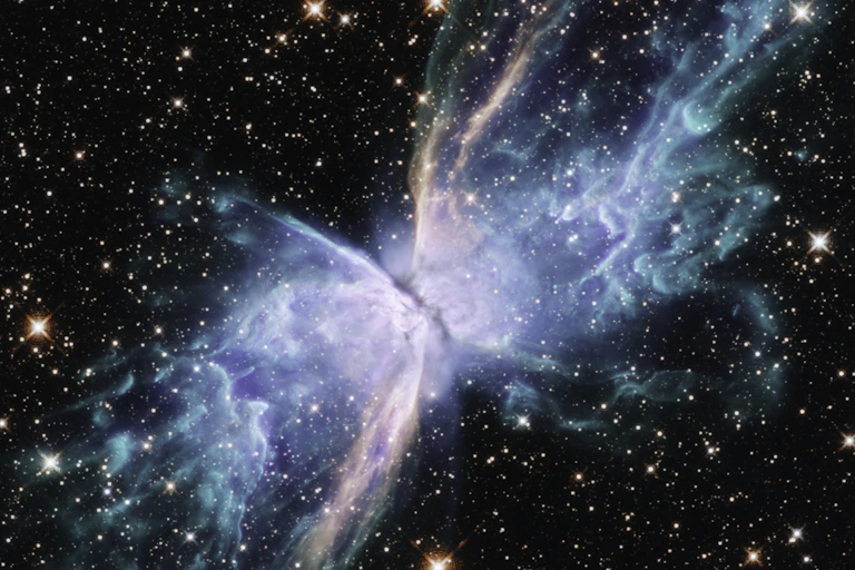 Negulosa con forma de mariposa, fotografía del telescopio espacial Hubble
