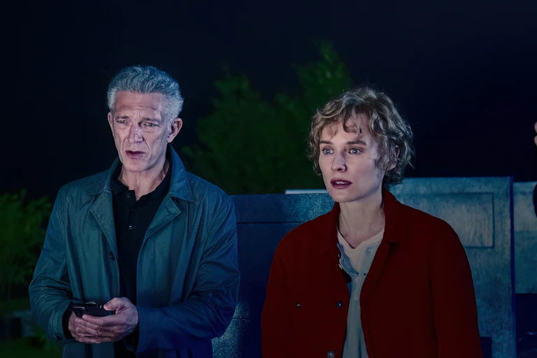 Vincent Cassel, Diane Kruger dans Les Linceuls de David Cronenberg