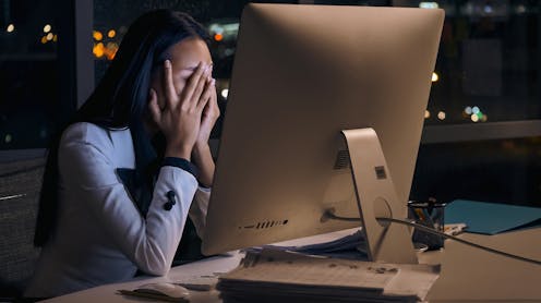 ‘The pay is not worth the stress’: research finds 10% of lawyers plan to quit within a year