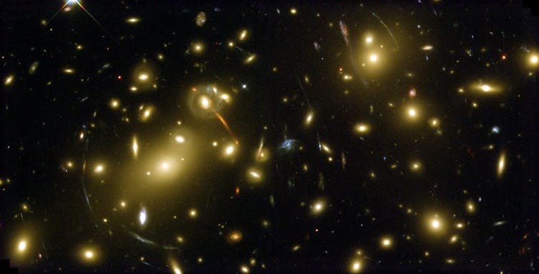 Cúmulo de galaxias Abell 2218.