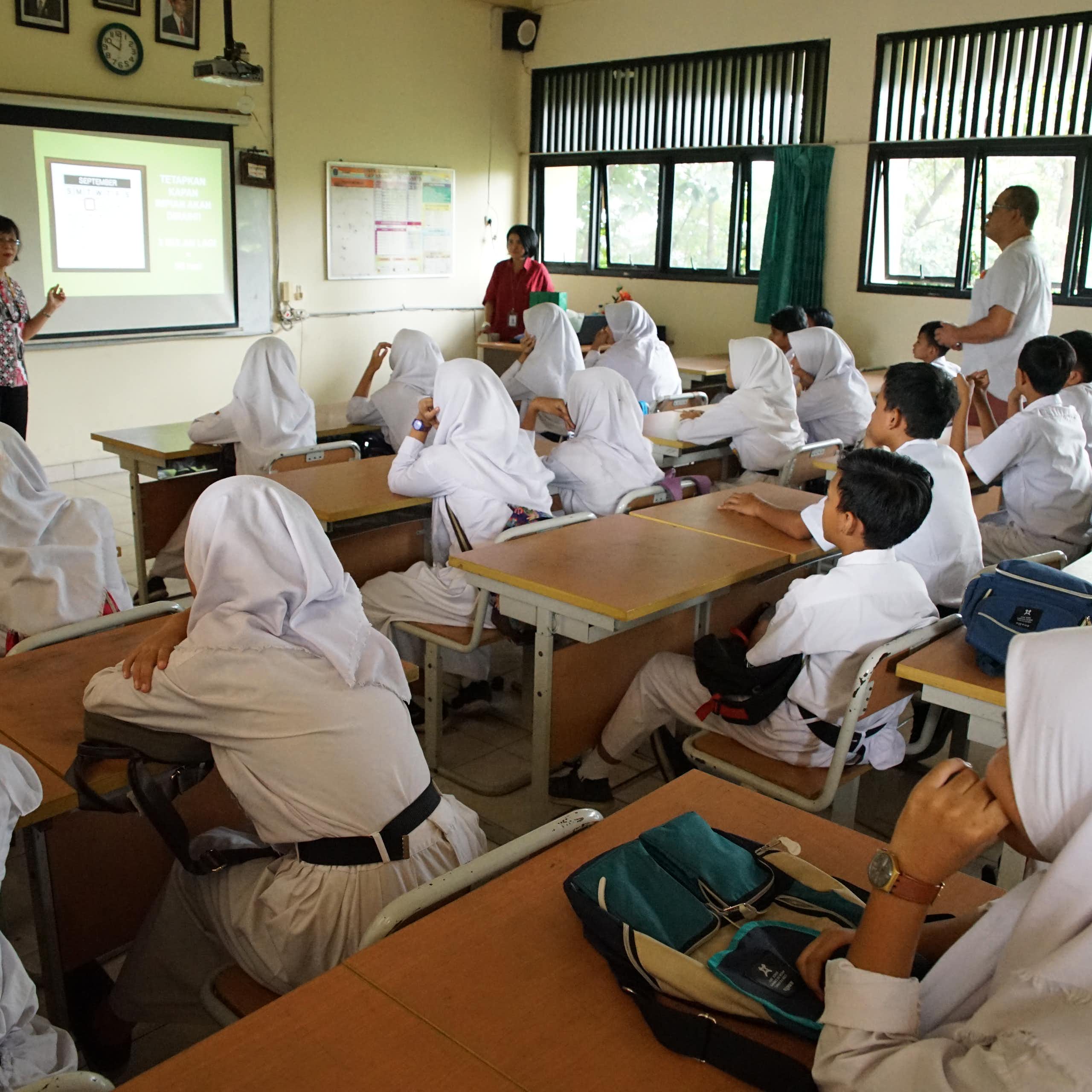 Kemampuan menulis dan berhitung pelajar Indonesia mengkhawatirkan: Apa yang salah?