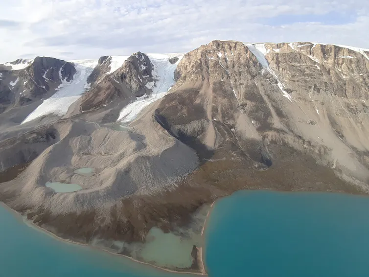 Image of the coast of Greenland.