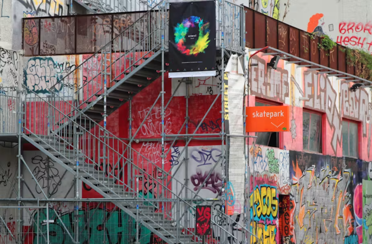 How to go back the brand new lifetime of Brownfields within the town? 1 Photo from the outside of the old factory in Marseilla