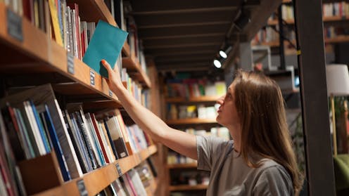 Kërkoni këshilla për shëndetin mendor ose mirëqenien në një libër? Kontrolloni kualifikimet e autorit më parë
