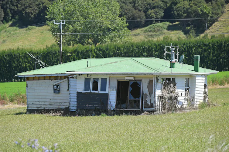 Abandoned house in the Hawkes Bay.