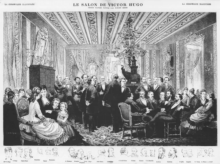 Victor Hugo dans son salon du 21 rue de Clichy à Paris en 1875