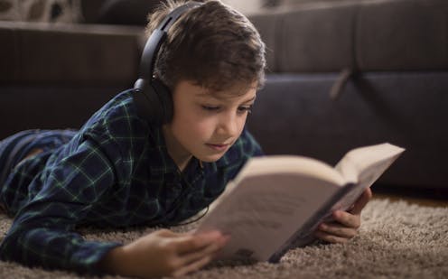 Do you really need to read to learn? What neuroscience says about reading versus listening